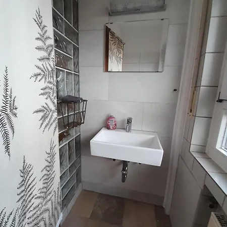 شقة Alte Mit Terrasse