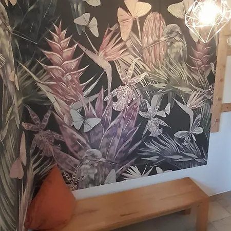 Alte Mit Terrasse شقة باد شونبورن