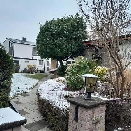 Διαμέρισμα Alte Mit Terrasse Bad Schonborn